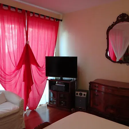 Roma Luxury Suki Vila Formello