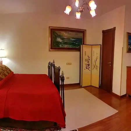 Roma Luxury Suki Formello
