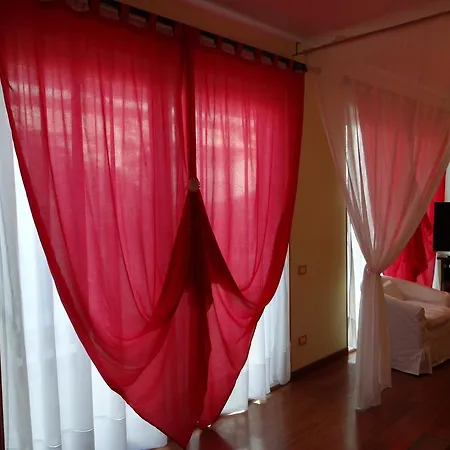 Roma Luxury Suki * Formello