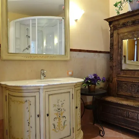 Roma Luxury Suki Vila Formello